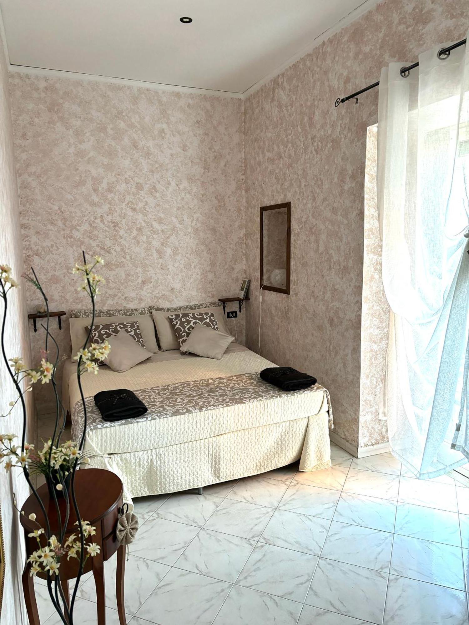 דירות נאפולי Rian House מראה חיצוני תמונה
